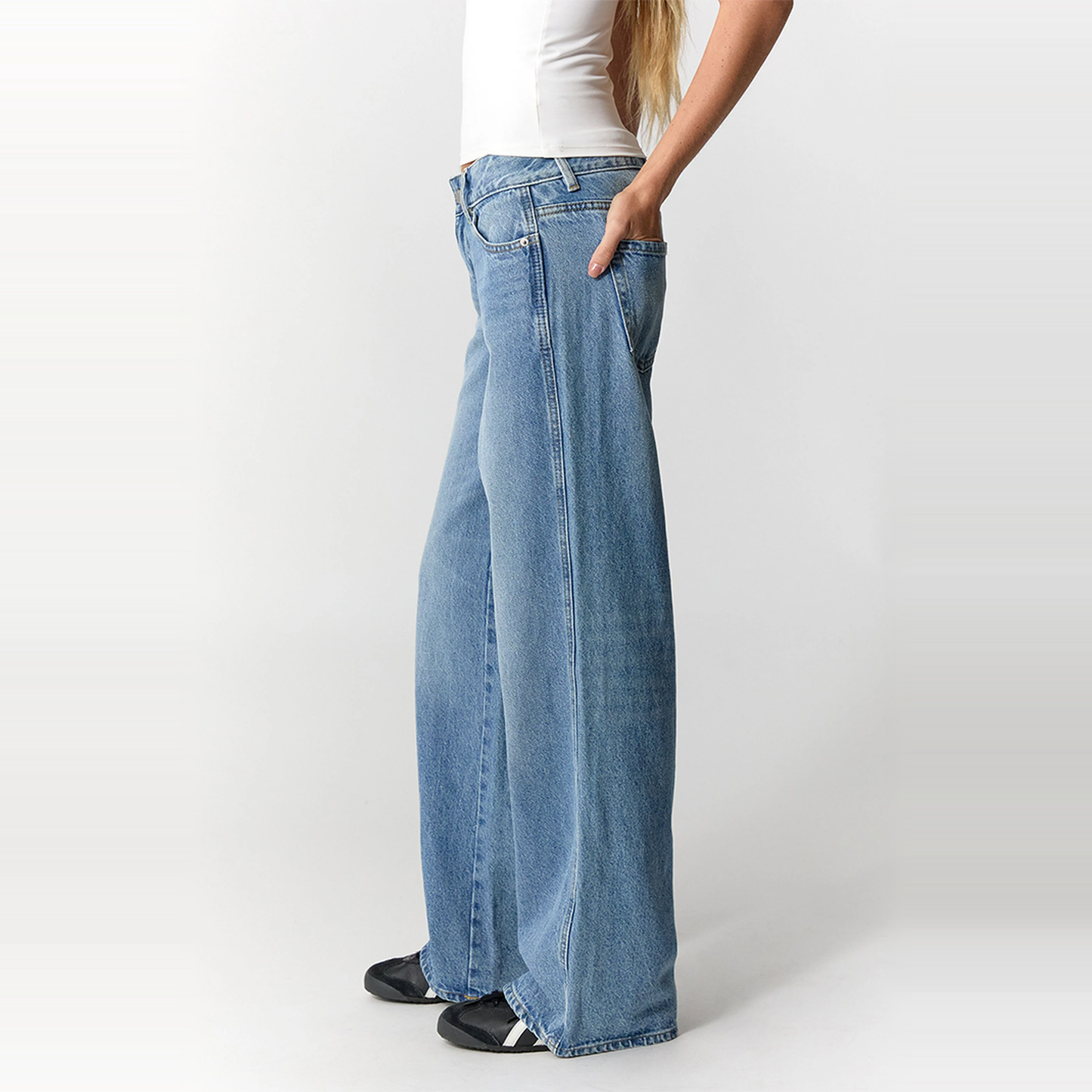 Curvelift™ Women's Low Rise Baggy Jeans