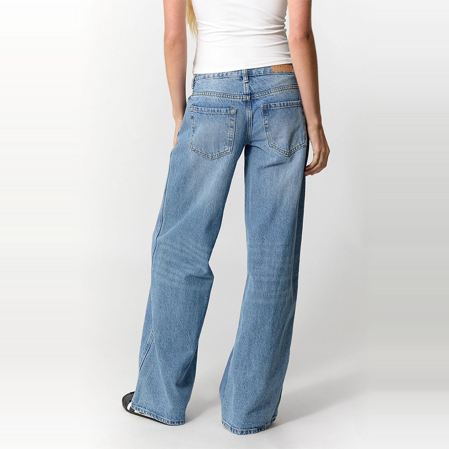 Curvelift™ Women's Low Rise Baggy Jeans