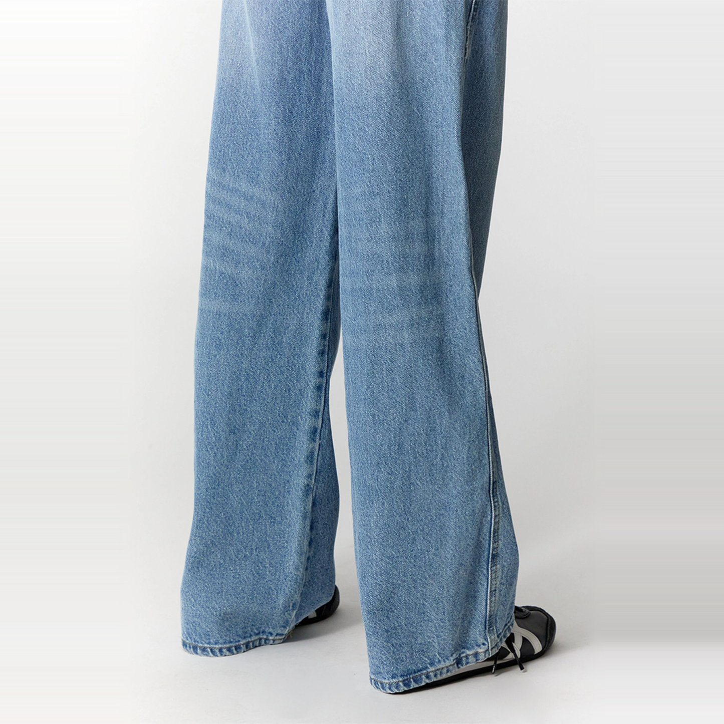 Curvelift™ Women's Low Rise Baggy Jeans